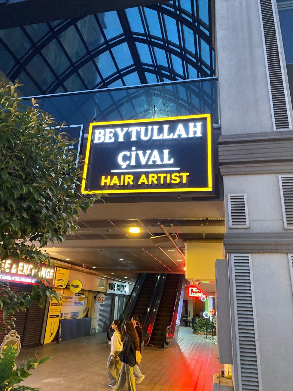 Beytullah Çival — Işıklı Kutu Tabela