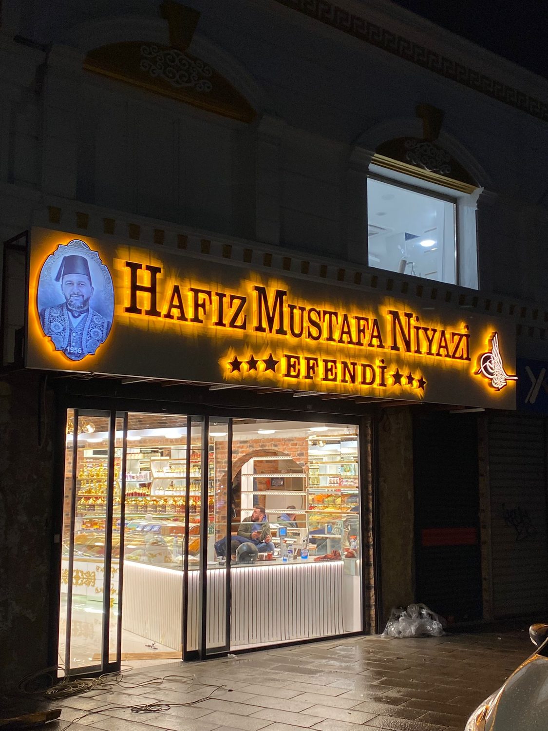 Işıklı Tabela Nedir? Nerelerde Kullanılır?